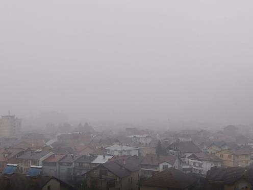 Невреме со силен дожд и град во Тетово, се бара исклучување на струјата