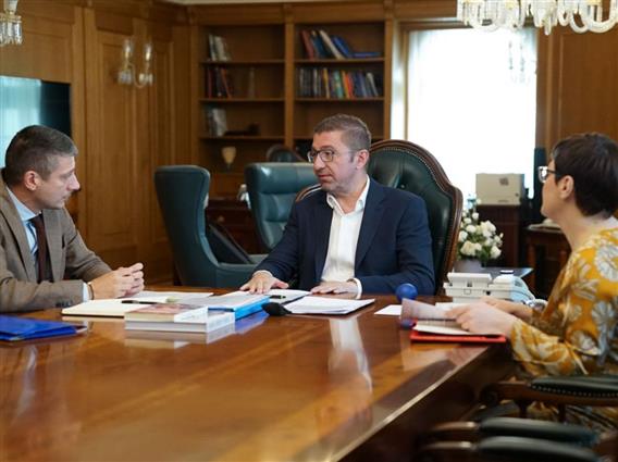 Премиерот Мицкоски објави нов финансиски план за 250 милиони евра за развој на општините