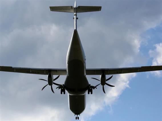 Во авионска несреќа во Колумбија загинаа 15 луѓе