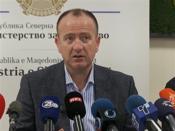 Министерот за здравство Арбен Таравари најави дека денеска ќе се вратат 5 пациенти од странство