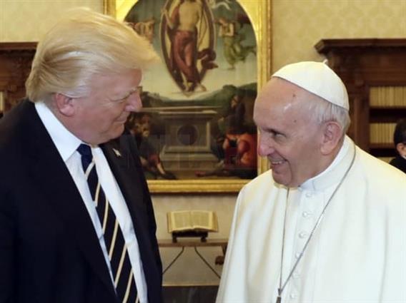 Трамп: Би сакал јас да бидам папа