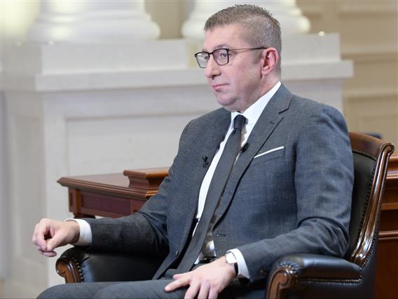 Мицкоски за Euronews: Граѓаните живеат тешко, но се враќа надежта