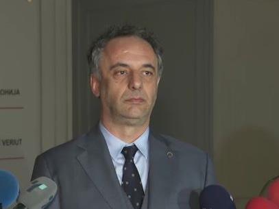 Азир Алиу објави дека останува во ВРЕДИ