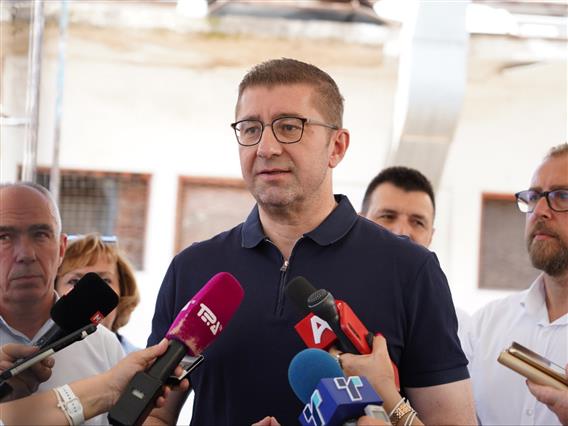 Мицкоски:Тоа што го зборува Софија има можност да го докаже со повлекување на амандманите во ЕП