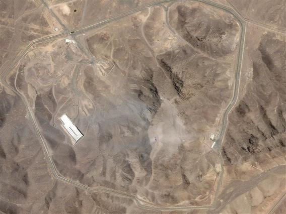 Ден по жестоките американски напади, Израел и Иран продолжуваат со размена на огнот