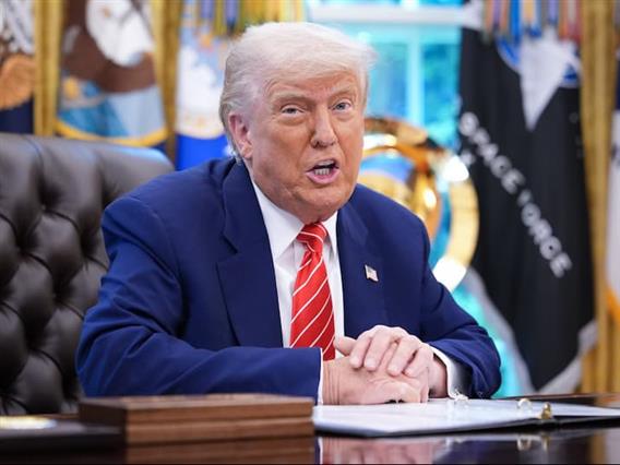 Трамп бесен на медиумите: Со лажни вести сакаат да го намалат нашиот успех 