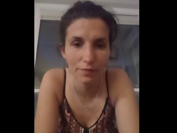 Молба од уметничка за украден куфер: Ве молам за помош да го најдеме куферот во него ми се дел од фотографиите за изложба