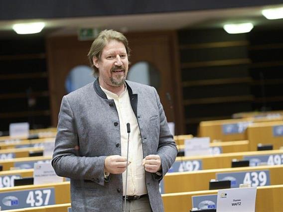 Томас Вајц: „Денес го усвоивме првиот извештај за Македонија од 2022 година во Комитетот за надворешни работи