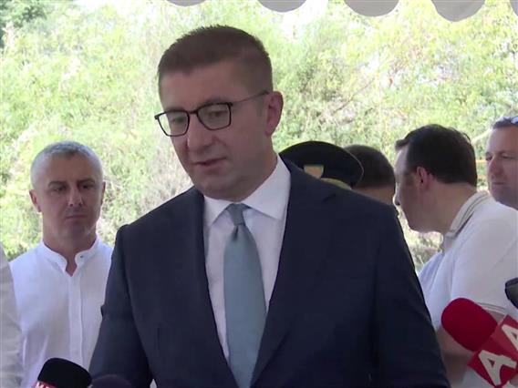 Мицкоски: Преговорите за соработка на локалните избори со ЗНАМ и ВЛЕН одат во добра насока