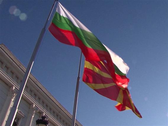 Германија со нов предлог како да не се блокира земјава кон ЕУ со идентитески прашања?
