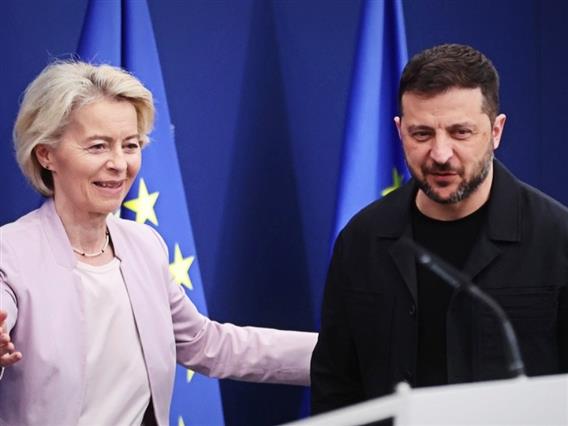 Фон дер Лајен и Зеленски од Брисел: Важно е војната да запре, а Украина да добие безбедносни гаранции