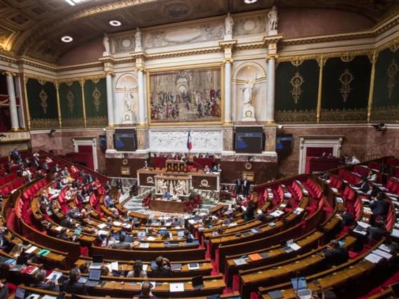 Падна Владата на Франција - Парламентот му изгласа недоверба на премиерот Бајру