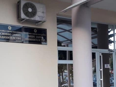 Побаран притвор за четири лица, осомничени дека фрлиле бомба пред куќа во Битола