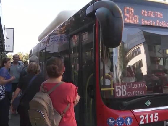 Автобусите на ЈСП„Скопје“ сообраќаат без прекин, вчера добиле нафта за два дена