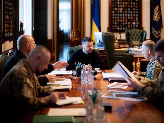 Унгарски дронови над Украина- Зеленски на итен состанок со воениот врв 