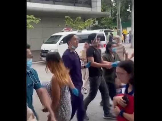 Видео: Во земјотресот на Филипини загинаа најмалку две лица 