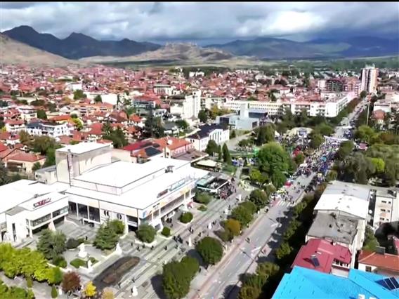 Мицкоски се обрати на свечената академија во Прилеп по повод 11 Октомври