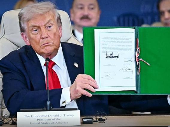 Трамп го потпиша договорот за Газа: Поминаа 3.000 години за да дојде до ова 