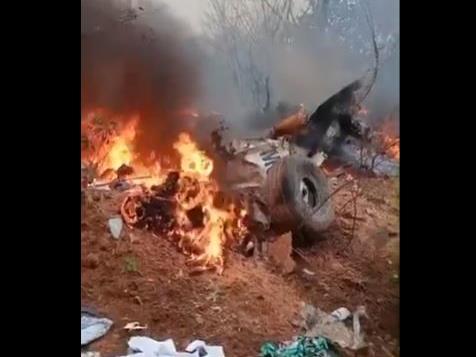 Во Кенија се урна мал авион, се стравува дека загинале 12 лица (ВИДЕО)