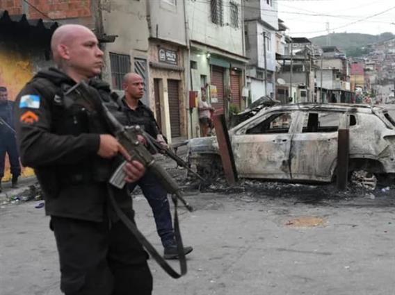 Обезглавено тело на момче е најдено во шума по акцијата на полицијата против бандите во Рио- главата како трофеј 