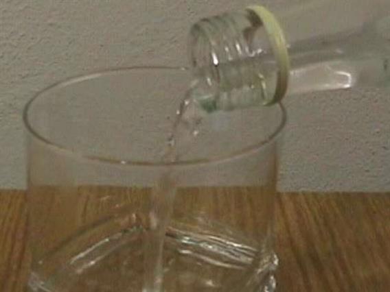 Во гостиварската полиција пријавено дека малолетник се затрул од алкохол во угостителски објект