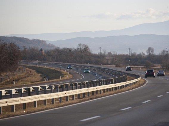 Сообраќајот се одвива непречено, по претежно суви коловози