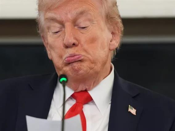 Популарноста на Трамп е на најниско ниво од почетокот на вториот мандат 