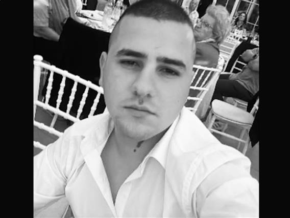 Брат на момче кое било нападнато и прободено со нож, преку социјалните мрежи бара правда