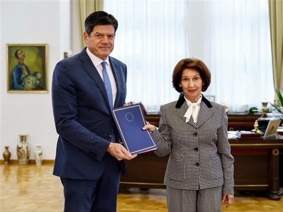 Гордана Сиљановска- Давкова: Евалуацијата да биде заснована врз Копенхагенските критериуми, а не врз политичките услови 