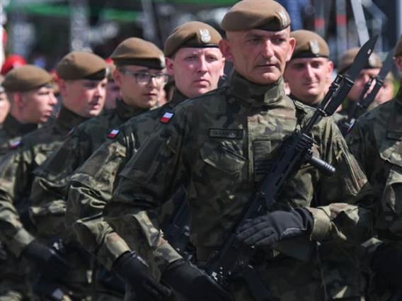 Полска почнува со програма на воена обука за сите граѓани 