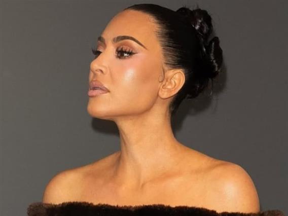 Ким Кардашијан падна на правосуден испит: Не се откажувам, само повеќе ќе учам 