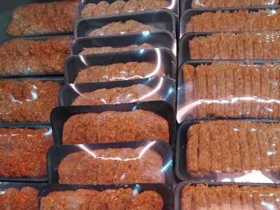 Изминатата недела АХВ заплени и уништи приближно 37 тони храна со поминат рок на употреба (ФОТО)