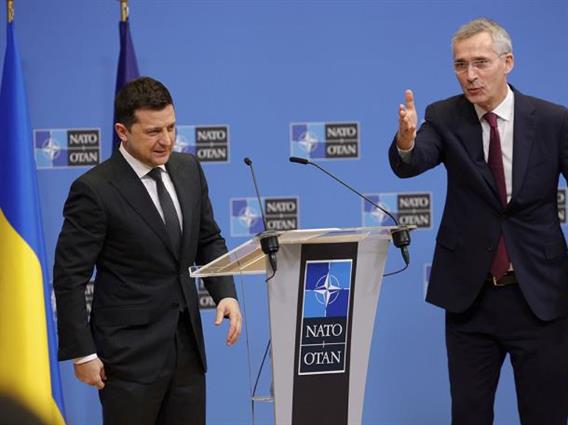 Столтенберг: Ми беше тешко да му кажам „не“ на Зеленски 