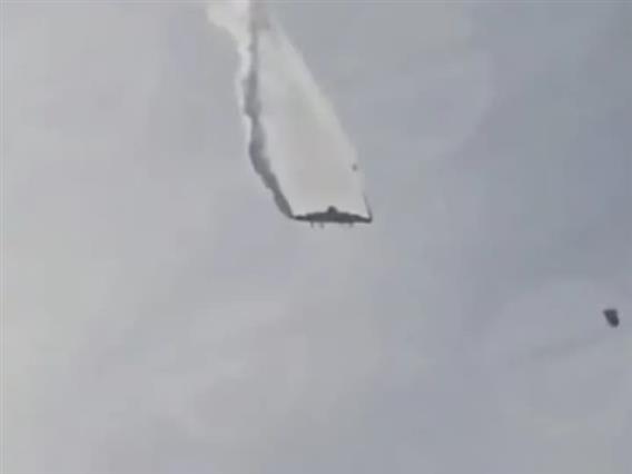 Турски воен авион се урна на границата меѓу Грузија и Азербејџан, се распадна во воздух (ВИДЕО)