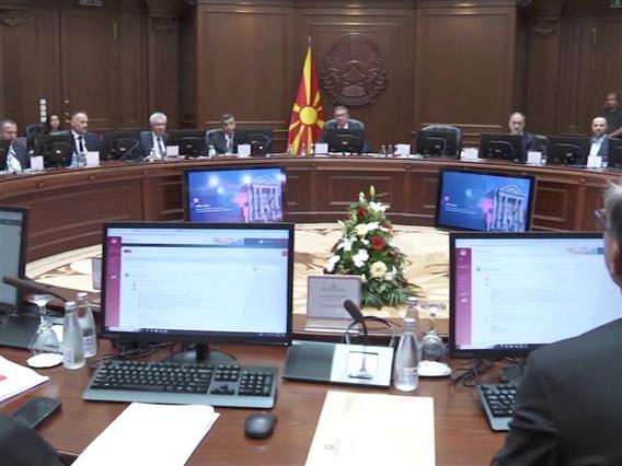 Средба на коалициските партнери околу владината реконструкција