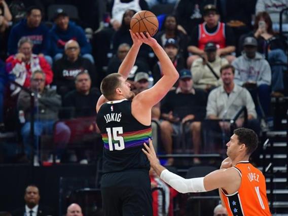 Нов трипл-дабл за Јокиќ