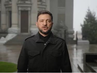 Видео: Драматичното обраќање на Зеленски: „Ова се најтешките моменти во нашата историја“