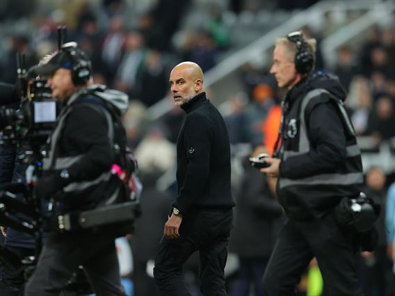 Гвардиола му се извинува на снимателот со кој имаше судир: Срам ми и многу непријатно!!