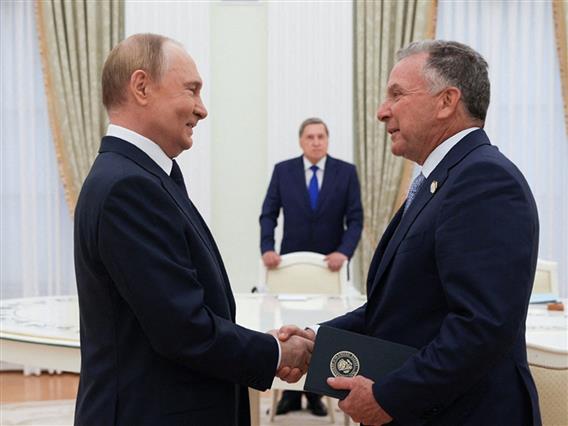 Се финализира мировниот план за Украина- Трамп го испрати Виткоф кај Путин 