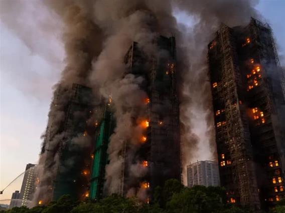 Продолжува ужасот во Хонг Конг- расте бројот на жртви, над 300 се водат за исчезнати 