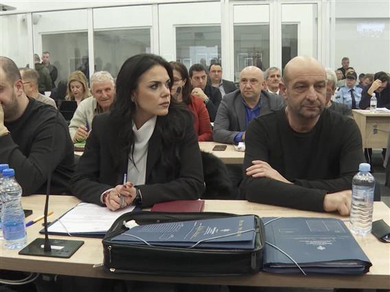 Газдата на „Пулс“ прв пат се соочи со семејствата на жртвите: Не можам да поверувам што се случи таа вечер 