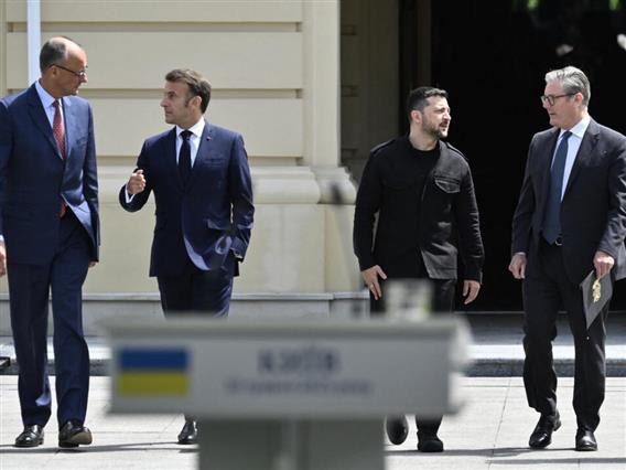 Позната е содржината на разговорот меѓу Макрон,Мерц и Зеленски: Америка би можело да нѐ предаде