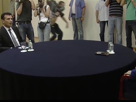 Груевски и Заев се скараа на фејсбук 