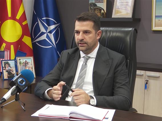 СДСМ: Нова бомба: Чистење на буџетот, 161 тендер за семејната фирма на Томовски!