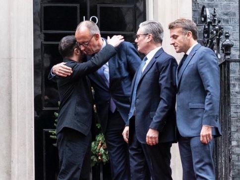 Стармер: Мировниот договор за Украина мора да биде праведен и со силни гаранции