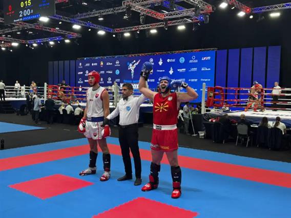 Михајловски: Задоволство беше да се гледа развиорено македонското знаме со медал на моите гради