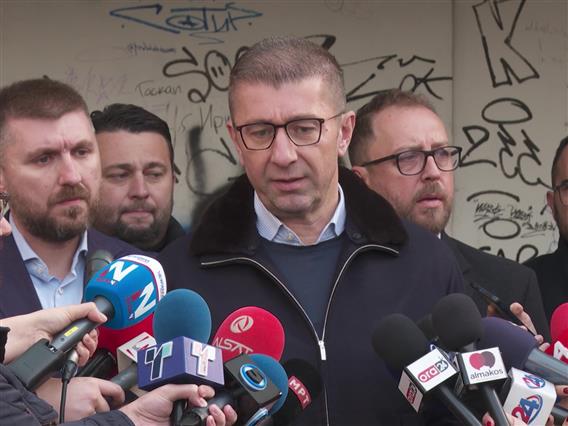 Мицкоски: СДСМ ако најде еден мигрант до пролет, јас трајно ја напуштам политиката