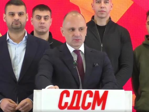 Филипче: Ако не се спречи, Македонија станува мигрантски камп и црна точка на Европа