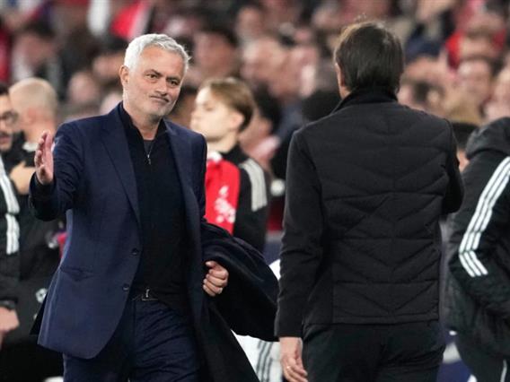 Мурињо: „Дрес од Мектоминеј е најмалку што ми должи“