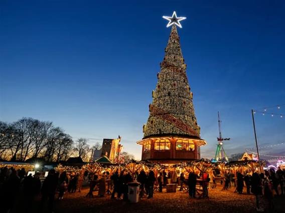 Тинејџер избоде момче на Божикен базар во Германија 